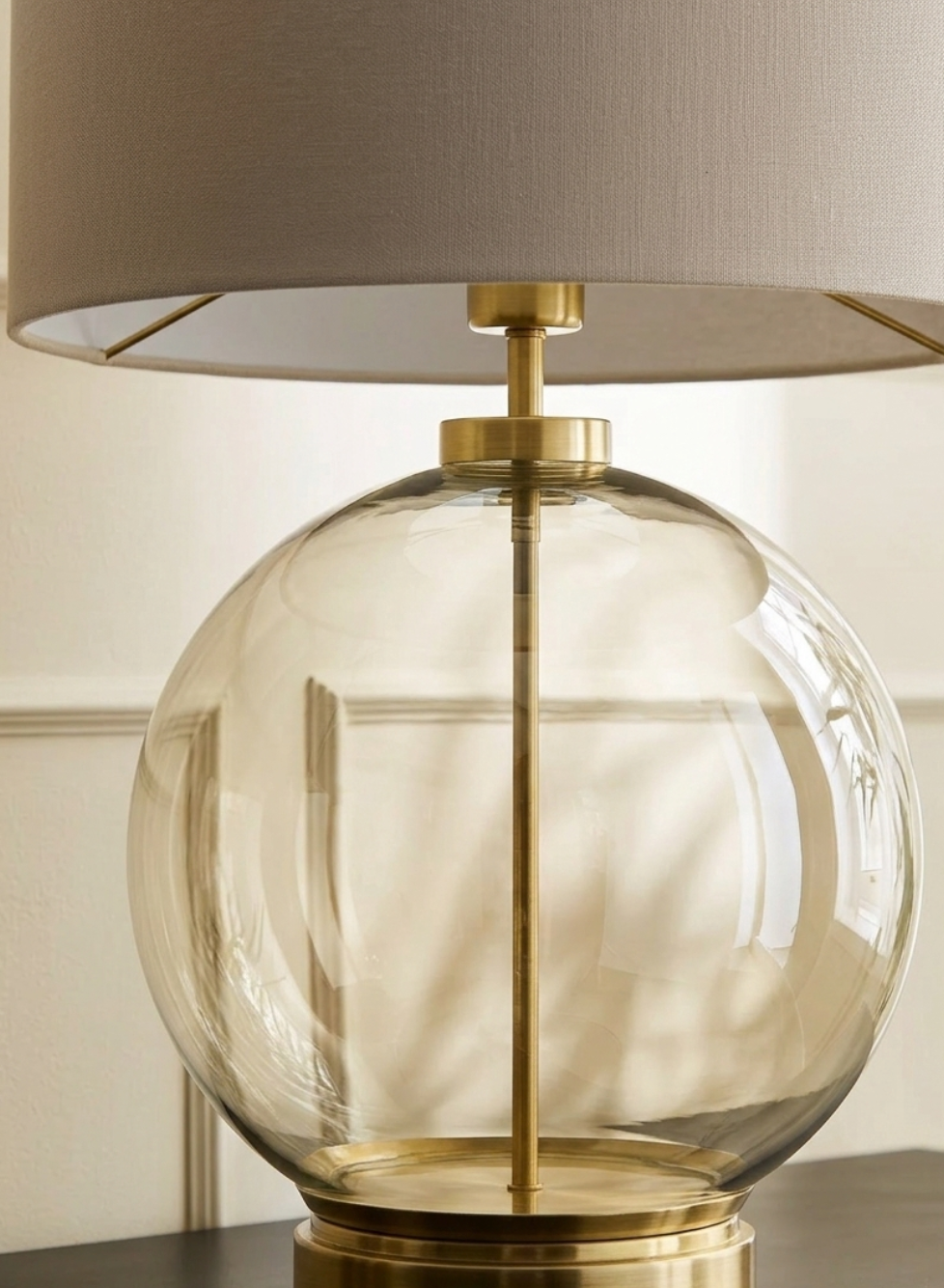 Atelierée Metro Brass Table Lamp | Luxury Designer Bedside & Living Room Lamp