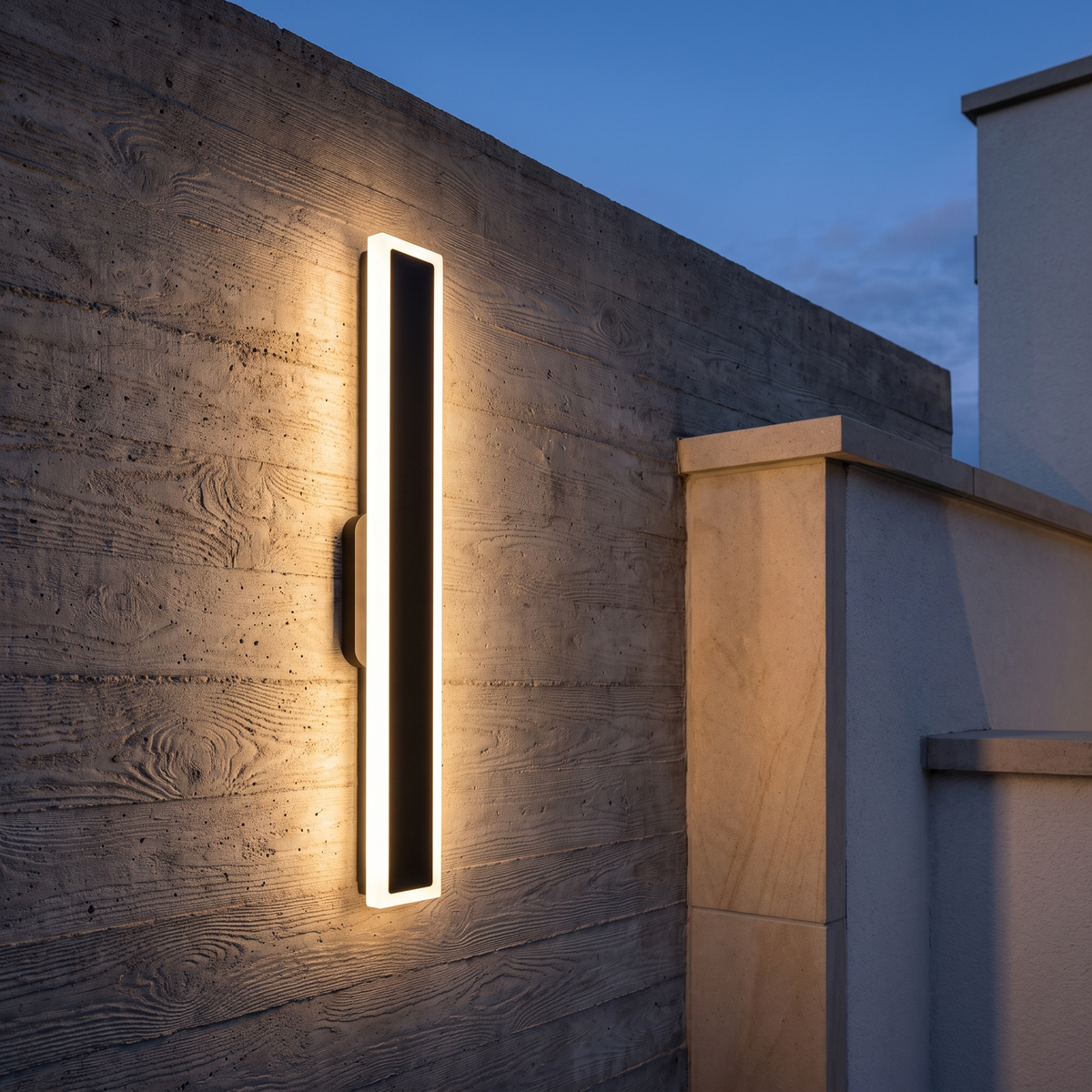 Atelierée Architectural Linear outdoor wall light, slim black profile