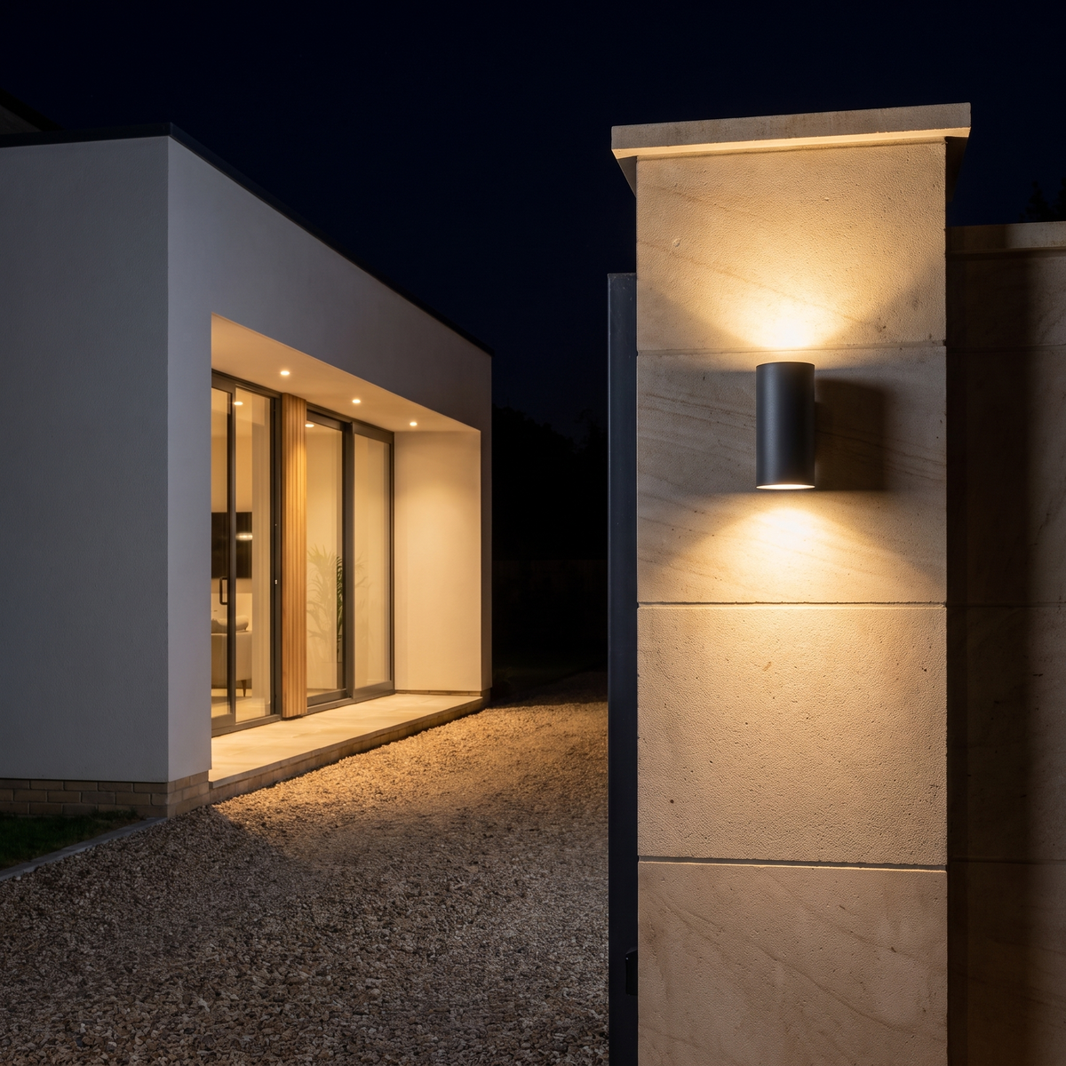 Atelierée Porto premium outdoor wall light, side profile